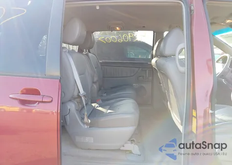 2010 Toyota Sienna Xle z USA, uszkodzony, nr VIN 5TDYK4CC4AS305512